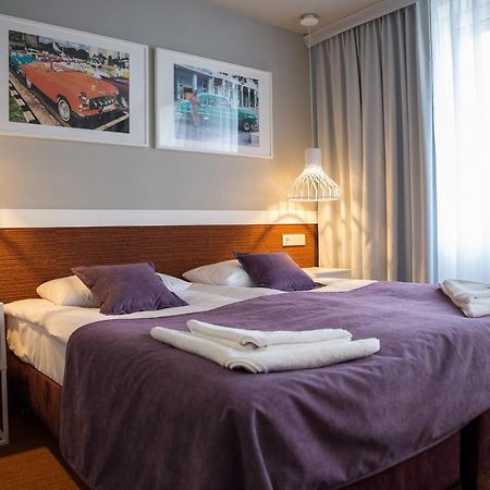 Hotel Quattro Щецінек Екстер'єр фото