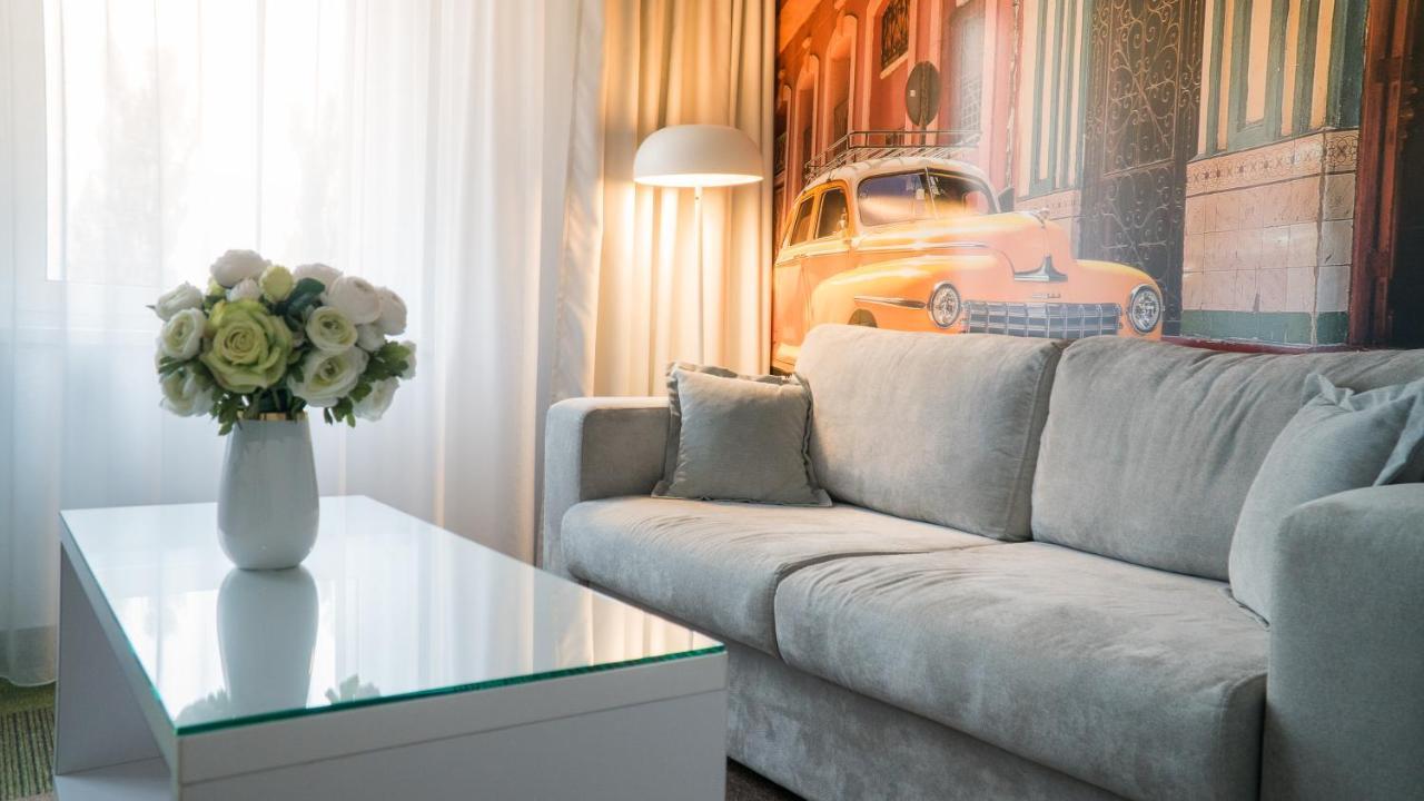 Hotel Quattro Щецінек Екстер'єр фото