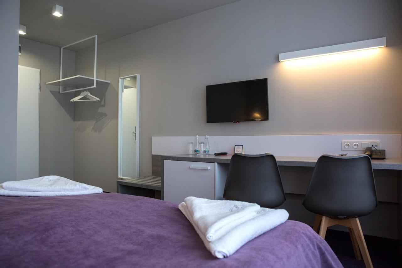 Hotel Quattro Щецінек Екстер'єр фото