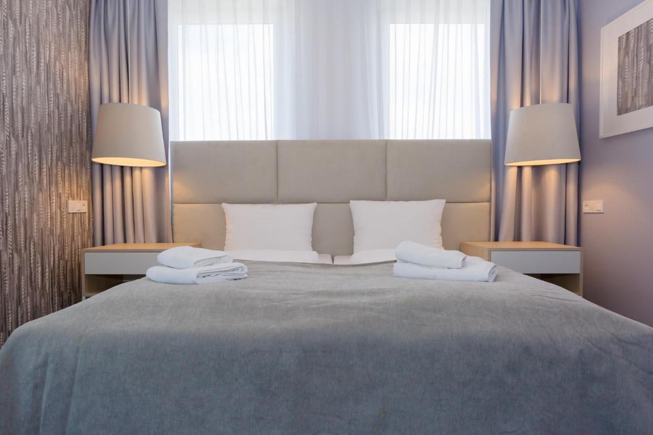 Hotel Quattro Щецінек Екстер'єр фото