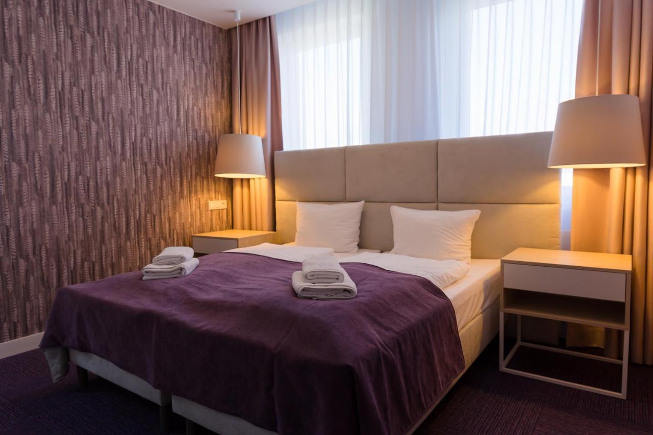 Hotel Quattro Щецінек Екстер'єр фото