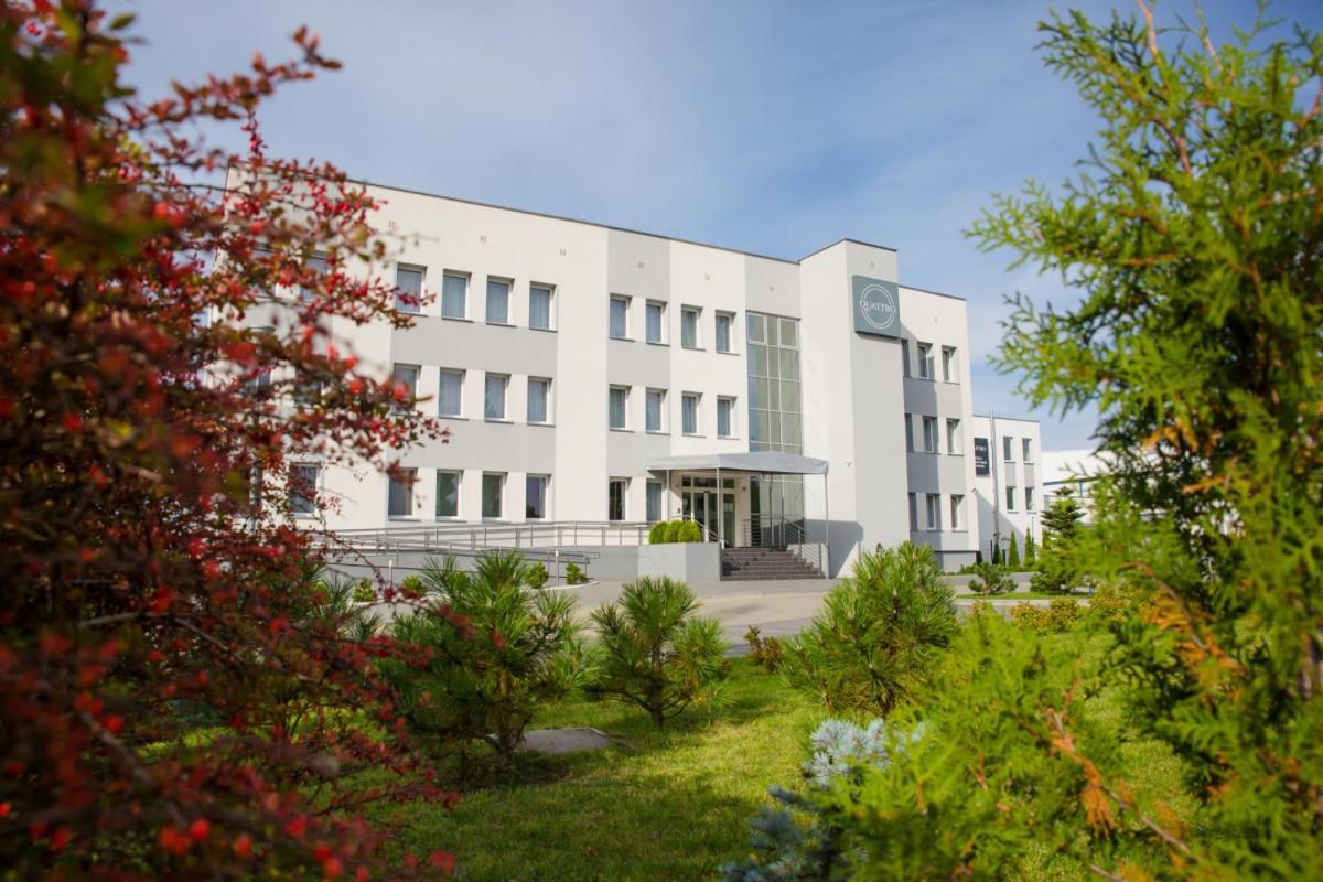 Hotel Quattro Щецінек Екстер'єр фото