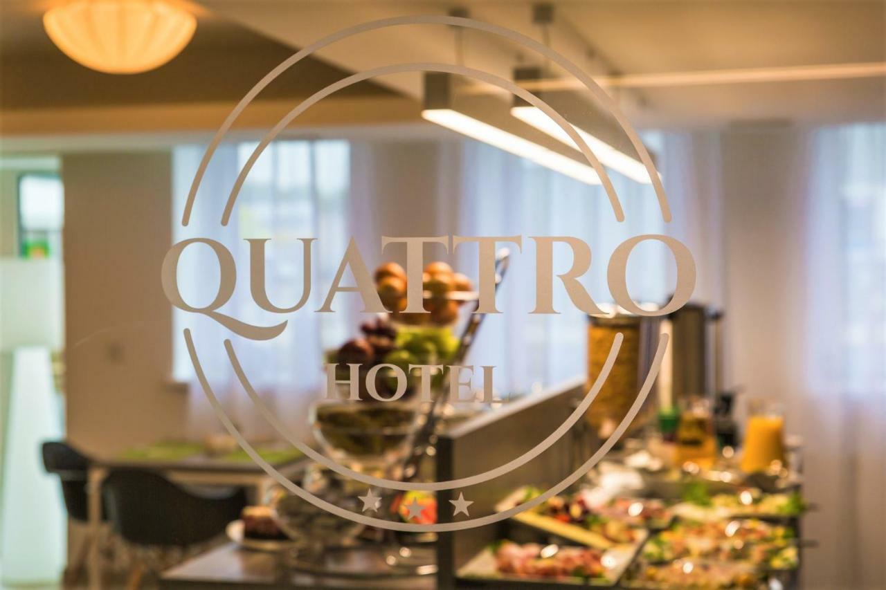 Hotel Quattro Щецінек Екстер'єр фото