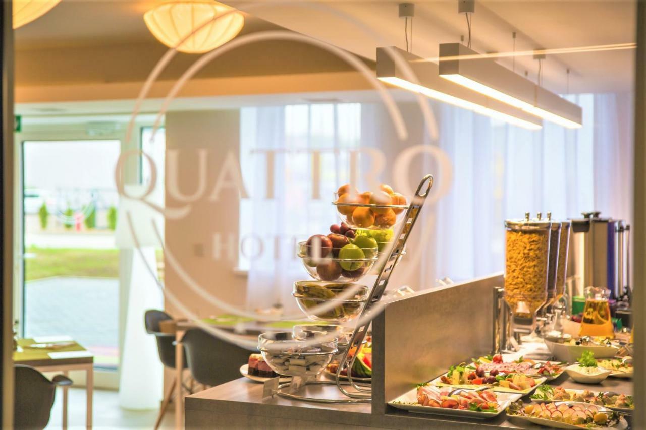 Hotel Quattro Щецінек Екстер'єр фото